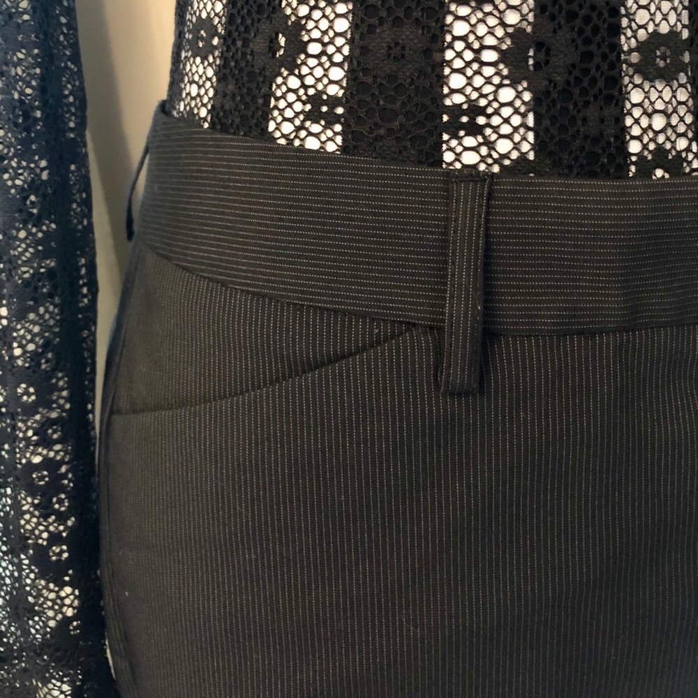 Express Editor Pants Black White Pinstripe Stripes - Picture 2 of 8